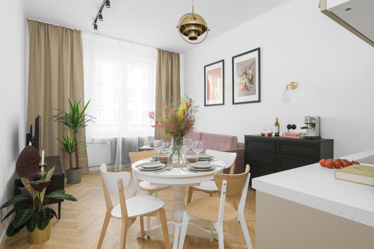Oomph Warsaw Central Stylish Vintage Apartment Varsóvia Exterior foto